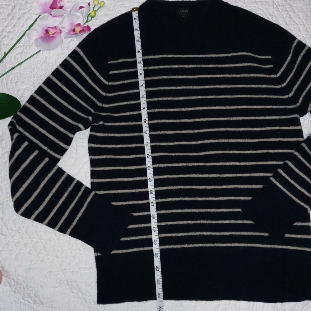 J CREW WOMEN PULLOVER SWEATER STRIPED NAVY/CREAM - Picture 7 of 12